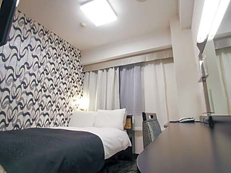 Double Room with Small Double Bed - Non-Smoking