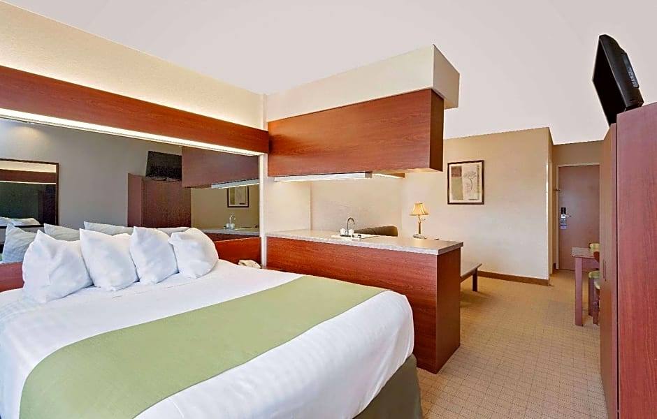 Microtel Inn & Suites By Wyndham Wellsville