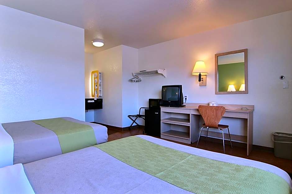 Motel 6-Albuquerque, NM - Midtown