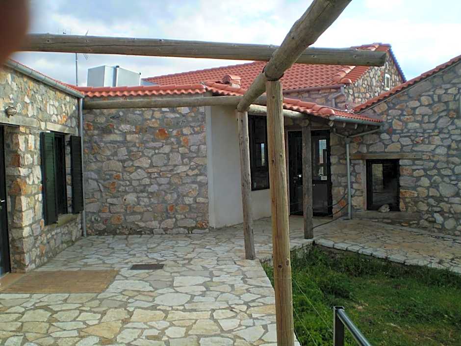 Arachovitika Kalivia