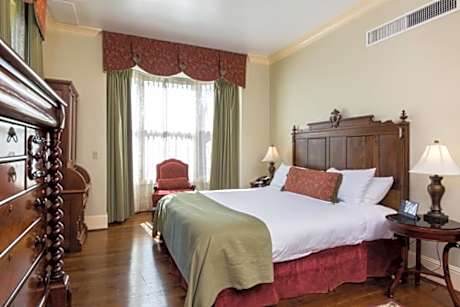 King Junior Suite