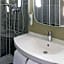 ibis Senlis