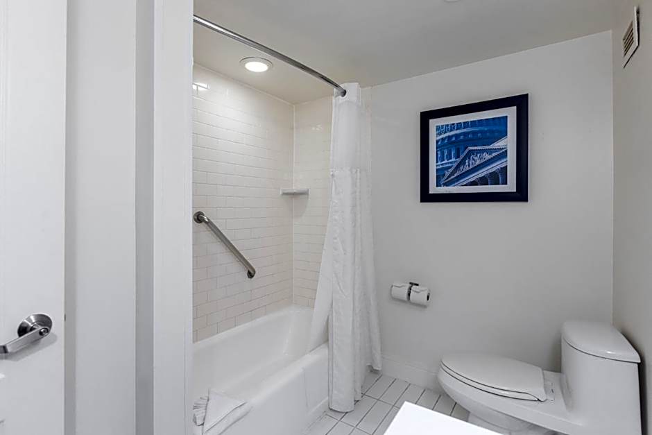 Metro Points Hotel Washington North