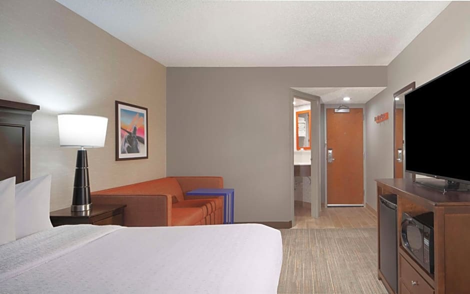 Hampton Inn By Hilton Evansville