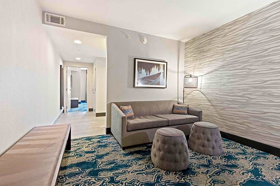 DoubleTree By Hilton Front Royal Blue Ridge Shadows