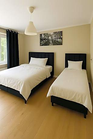 Triple Room with Private Bathroom