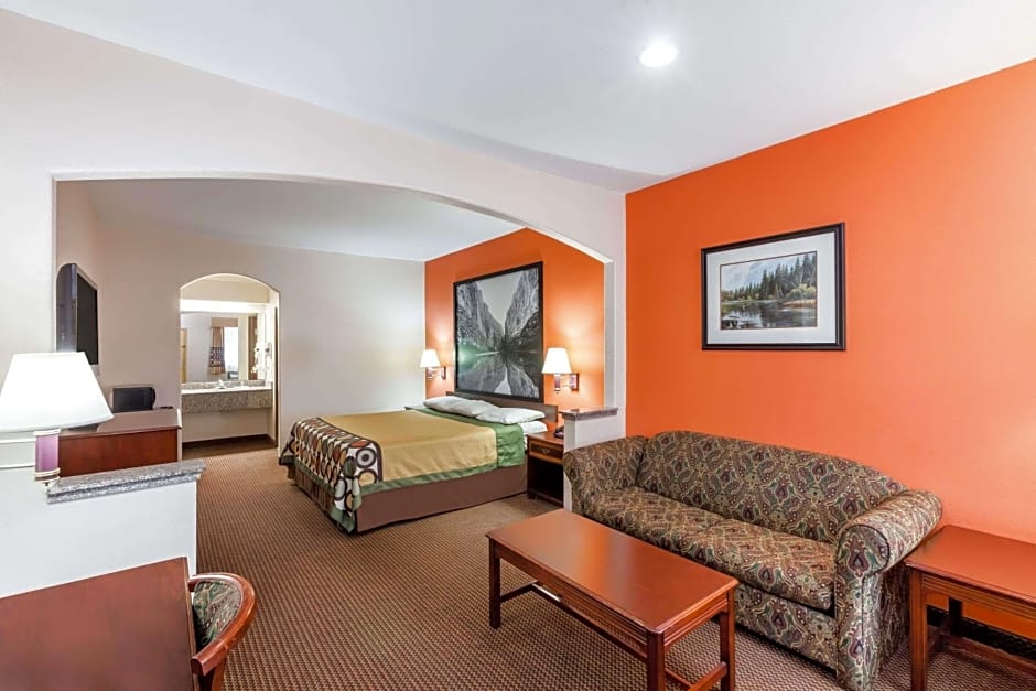 Super 8 by Wyndham Humble/Fm 1960/Hwy 59