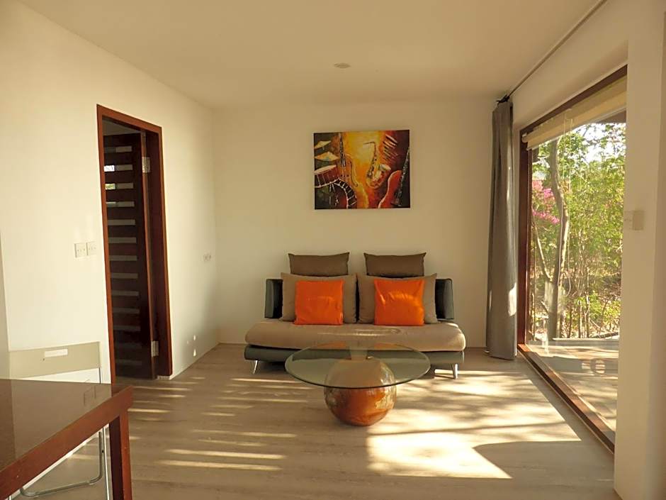 Castaway Surf Retreat