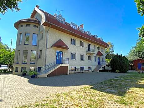 Hermina apartmanház