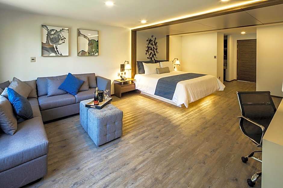 Flow Condesa - Adults Only