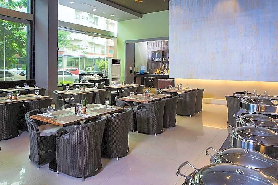 The B Hotel - Alabang