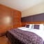 Pakat Suites Hotel