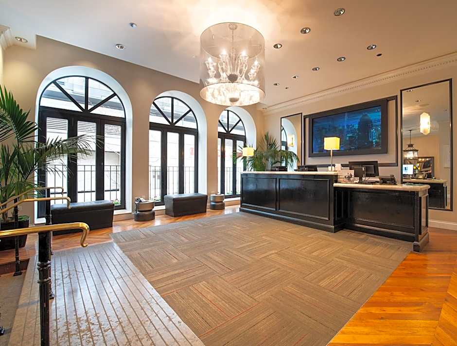 Holiday Inn Express Chicago - Magnificent Mile By IHG