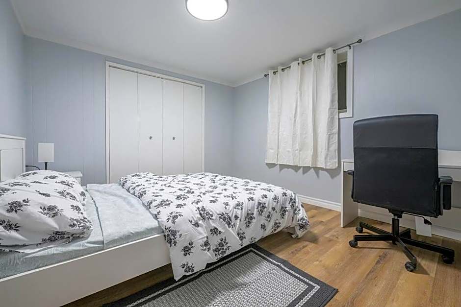 CenterStreet-Cozy 1bedroomSuite