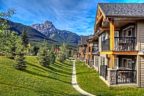 **Do not use** Copperstone Resort by CLIQUE