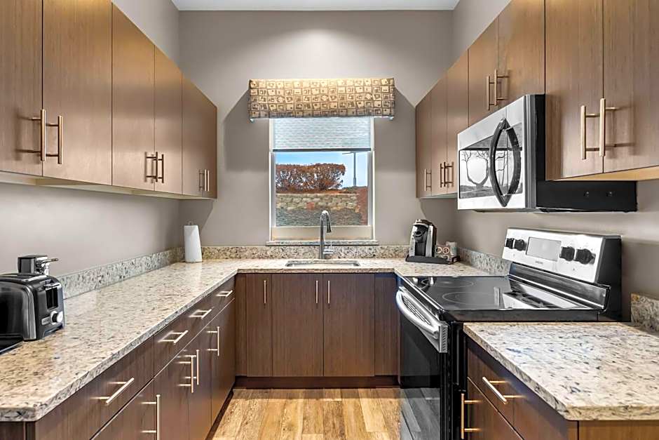 Best Western Sawtooth Inn And Suites