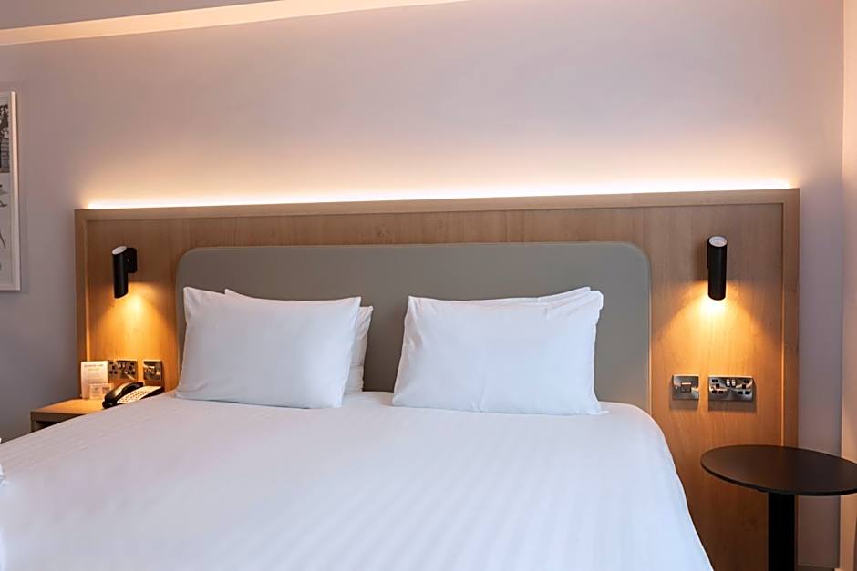 Holiday Inn Brentwood By IHG
