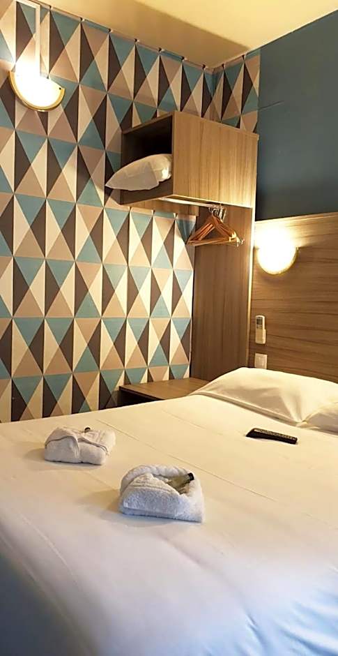 Panam Hotel GAMBETTA- Place Gambetta-Mairie du 20 emme