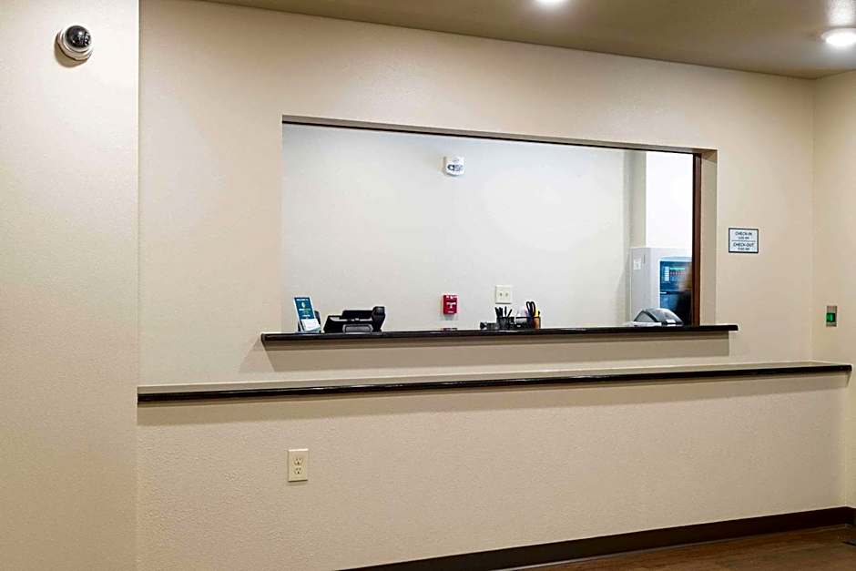 WoodSpring Suites Lafayette