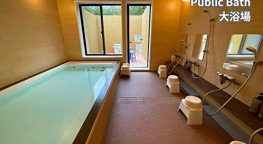 J-Hoppers Lake Biwa Guesthouse