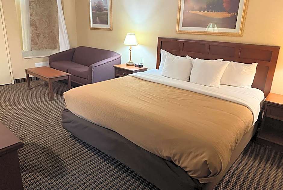 Wingate by Wyndham Livonia