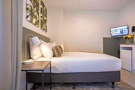 Petite Double Studio Apartment