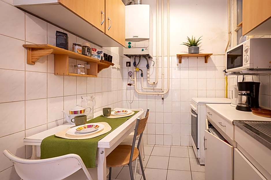 Central Lovely rooms