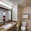 Red Roof Inn & Suites Austin East - Manor