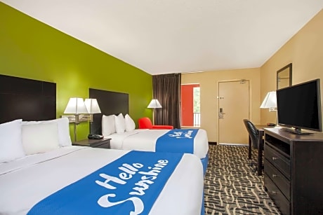 2 Double Beds Non-Smoking