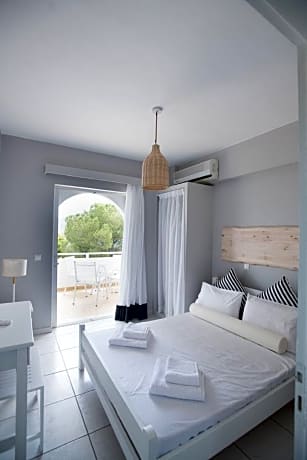 Residence with Sea  View