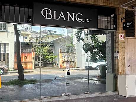 Blanc Inn