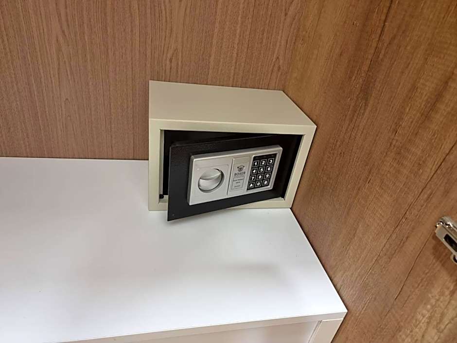 BARBAJA SUITES IN STREET TOLEDO 205