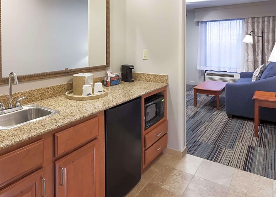 Hampton Inn By Hilton And Suites Cedar Rapids North