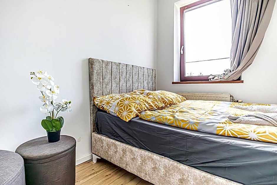 Comfy Rooms in Shared villa with Terrace and Garden