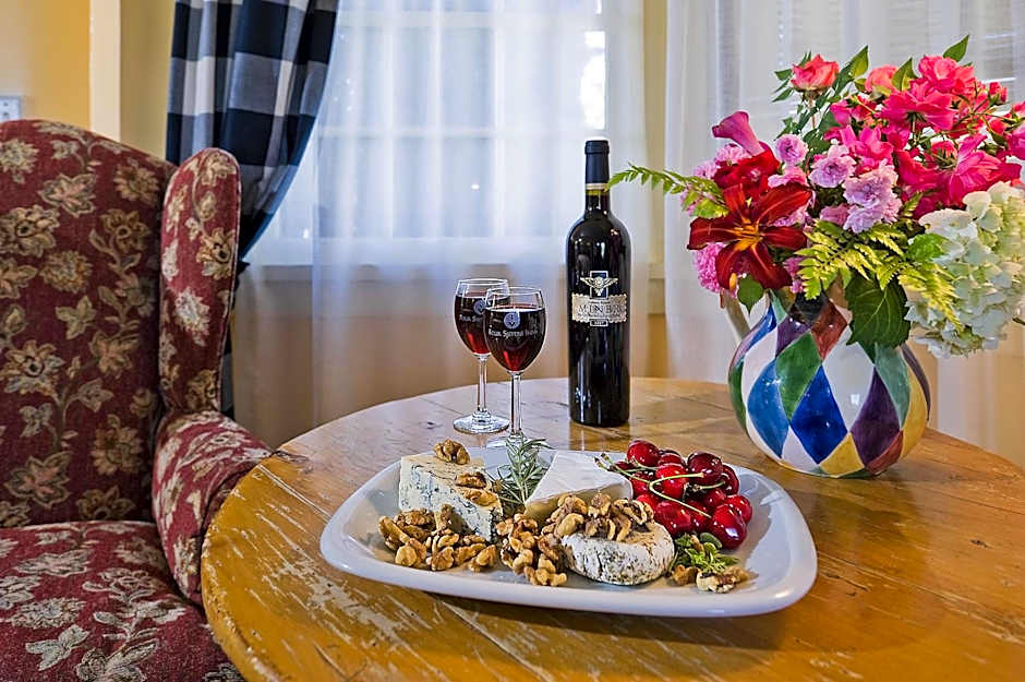 Maison Fleurie, A Four Sisters Inn