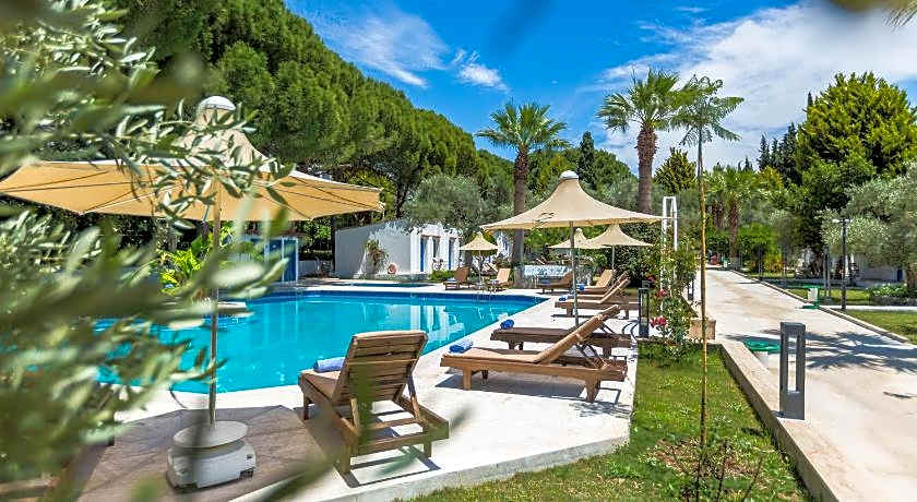 Risus Garden Marina Hotel