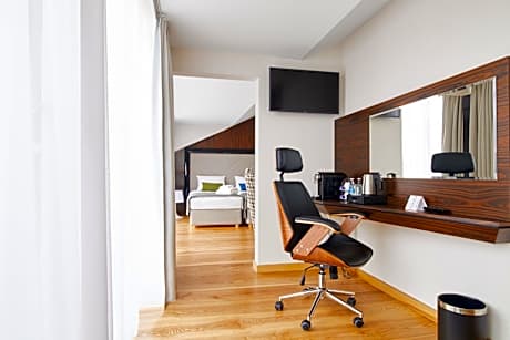 Wawel Terrace Suite with Spa Bath