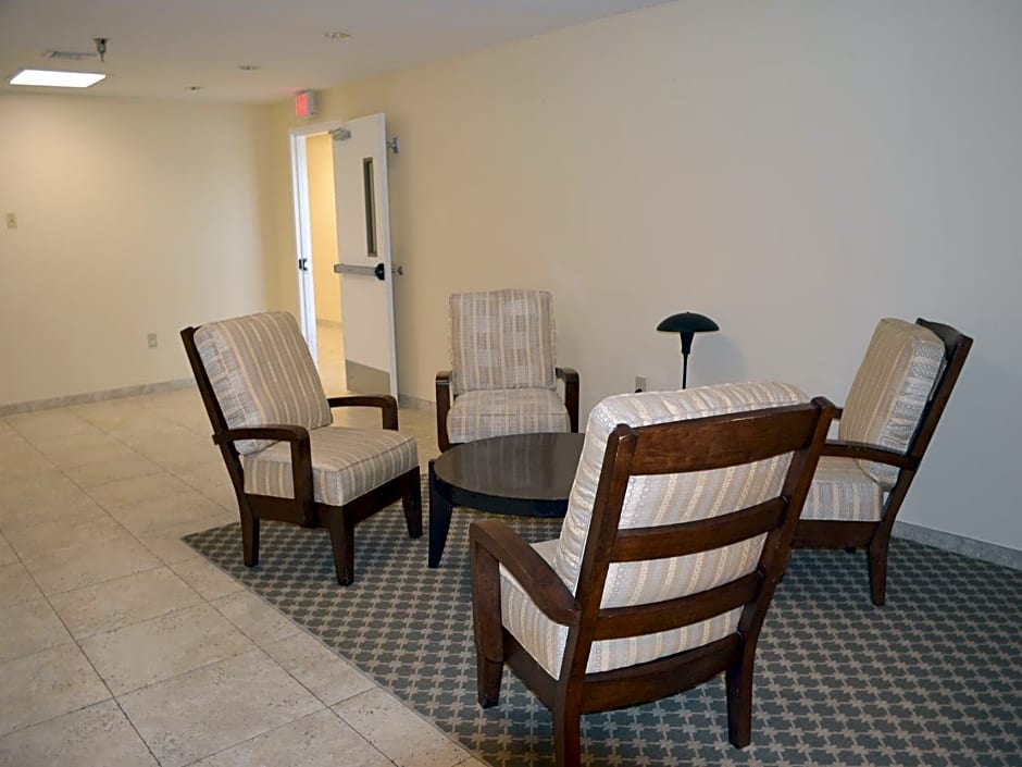 Baymont by Wyndham East Windsor Bradley Airport