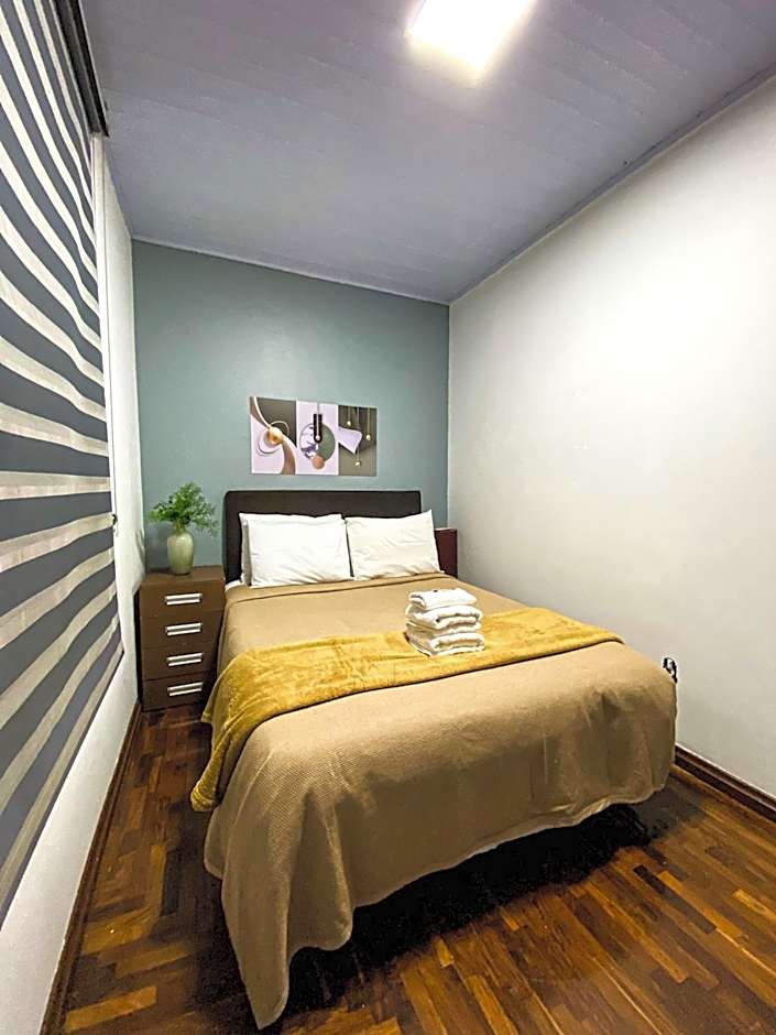 Casa Ampla - Climatizada - 1 suite-2 quartos-churrasqueira