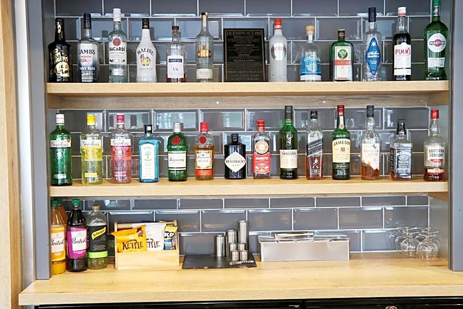 Holiday Inn Express Chester Racecourse By IHG