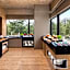 The Den Bengaluru, Lxr Hotels & Resorts