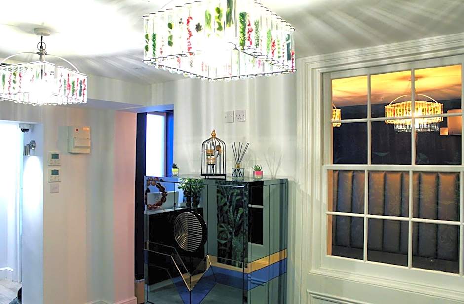 1 Craven Hill Gardens