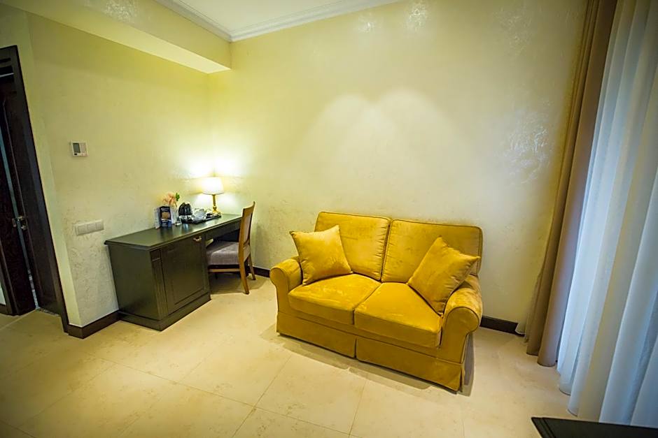 Colosseum Marina Hotel