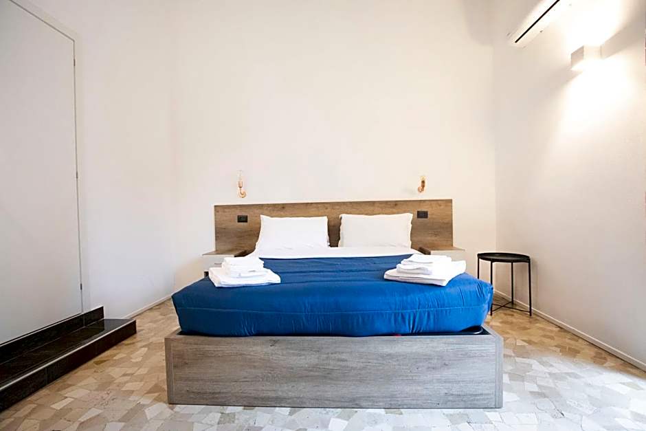 Hall inn B&B in Center