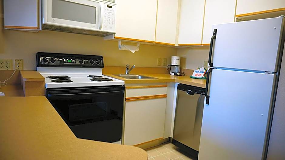 Baymont by Wyndham Wichita East