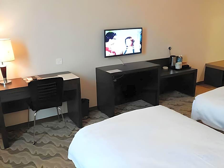 Eminent Hotel