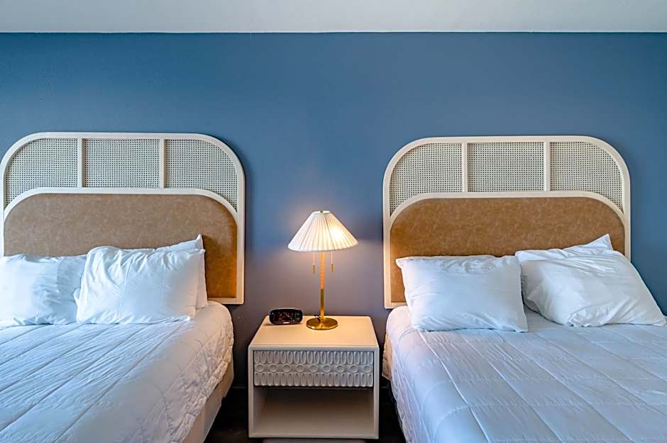 Seagull Beachfront Inn