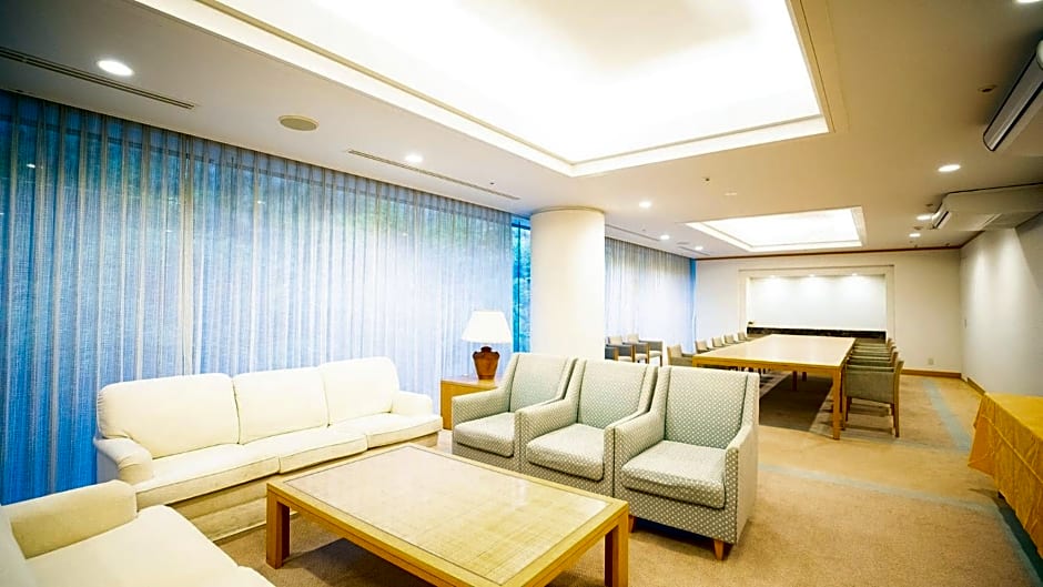 Kamogawa Country Hotel