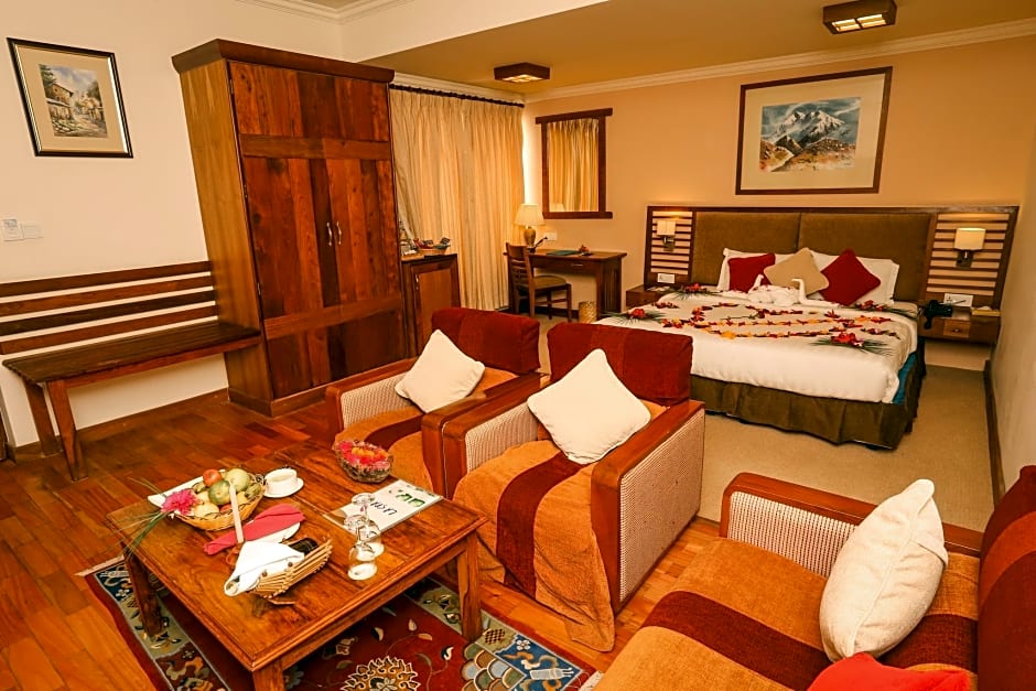 Photo 1 of 3 of Luxury