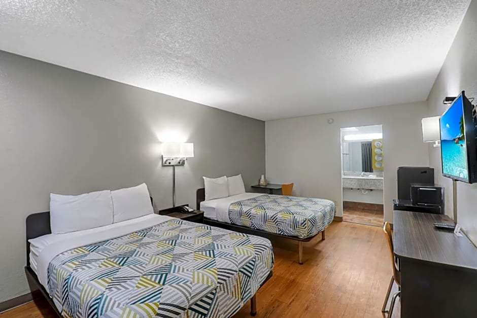 Motel 6-Bryan, TX - University Area